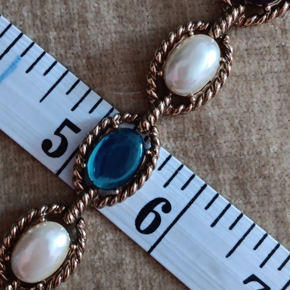 Multi Color Glass Gold Tone Link Bracelet - Picture 4 of 8